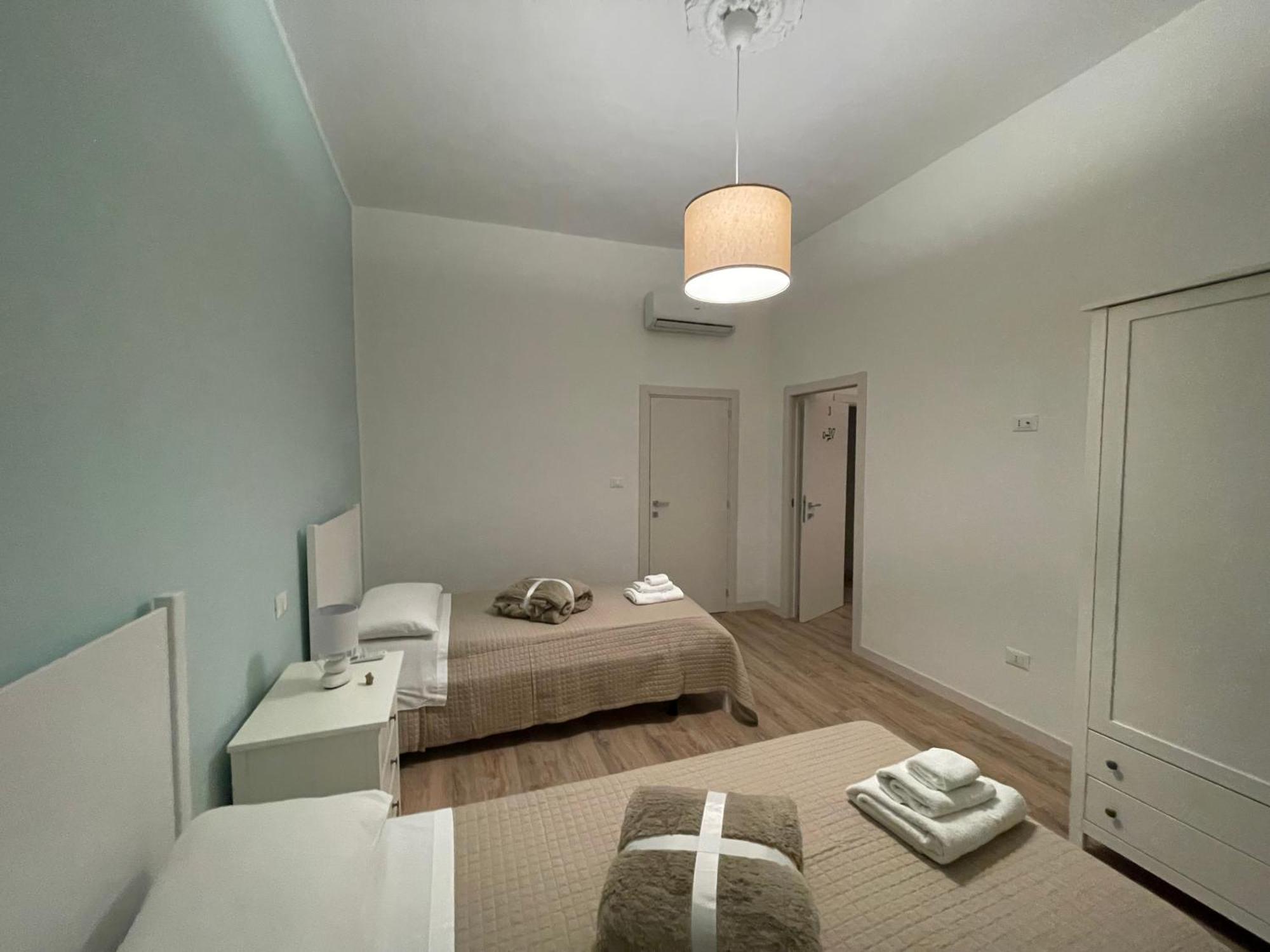 Bed and Breakfast Le Stanze Di Max Termoli Exterior foto
